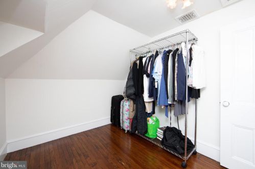 225 Euclid Ave, Haddonfield NJ 08033-2552 exterior