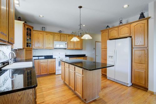 2737 Eagle Valley Dr, Saint Paul MN  55129-4224 exterior