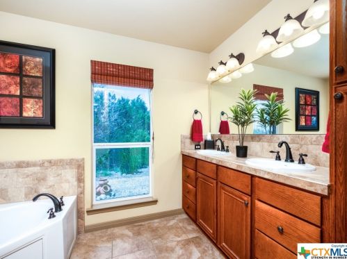 248 Mystic Breeze, Spring Branch TX 78070-5076 exterior