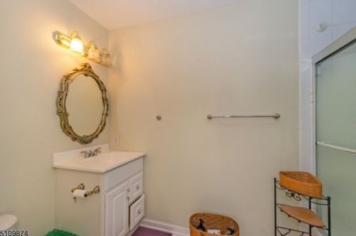 60 Woodland Rd, Dover NJ  07869-4136 exterior