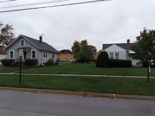 506 Wing St, Arlington Hts, IL 60005-1443
