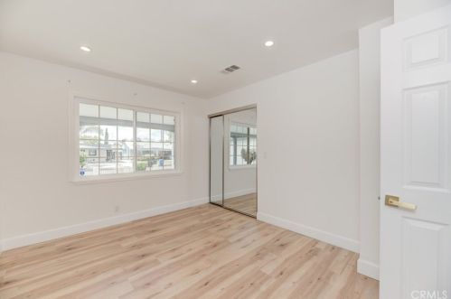 7812 Peachtree Ave, Van Nuys CA  91402-6514 exterior