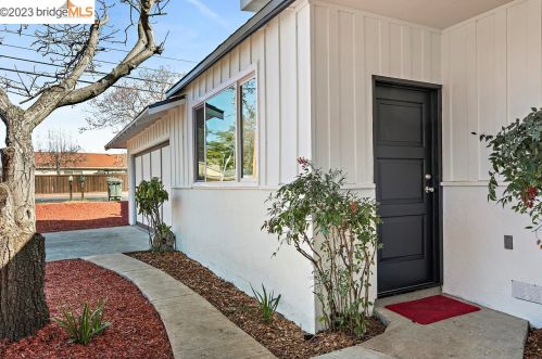 1005 Oak Grove Rd, Concord CA  94518-3004 exterior