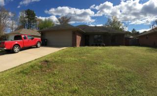 1635 Southern Hills Dr, Conway, AR 72034-1904