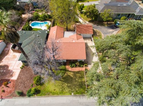 3219 Fair Oaks Ave, Altadena, CA 91001-4413