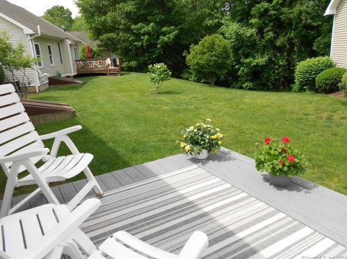 562 Baldwin Ave, Meriden CT  06450-3595 exterior