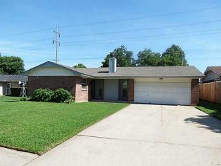 413 Greenwood Dr, Yukon, OK 73099-1601