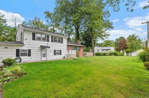 173 Newtown Ave, Norwalk CT  06851-2326 exterior