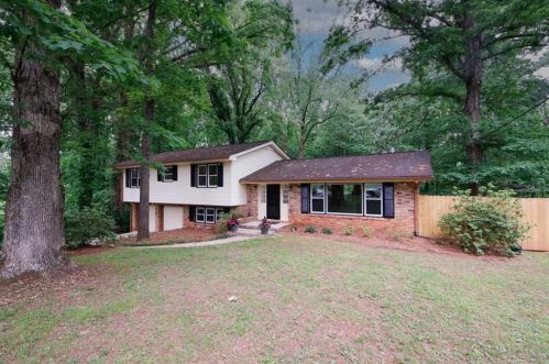 188 Wana Cir, Mableton, GA 30126-1939