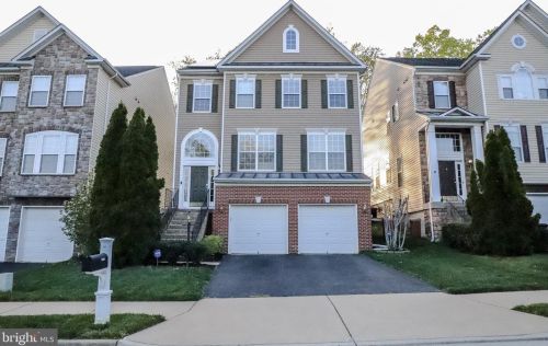 3189 Eagle Ridge Dr, Woodbridge, VA 22191-6500