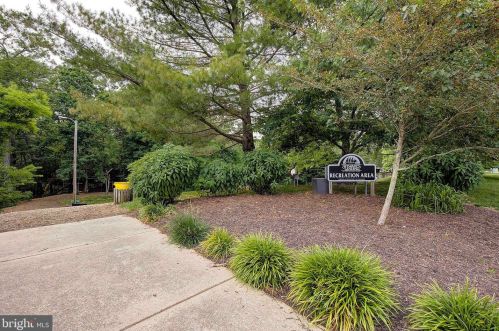 285 Michener Ct, Severna Park MD 21146-2051 exterior