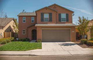 549 Pear St, Madera, CA 93638-9340