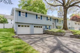 34 Front St, Parsippany, NJ 07834-2512