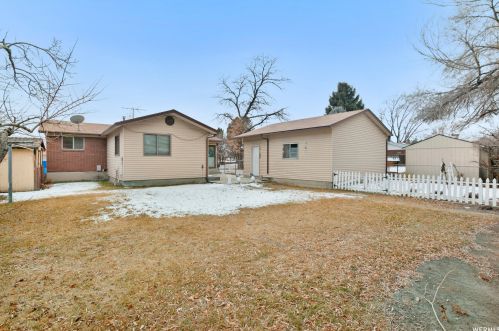 1960 Camelot, Taylorsville UT 84084-3206 exterior