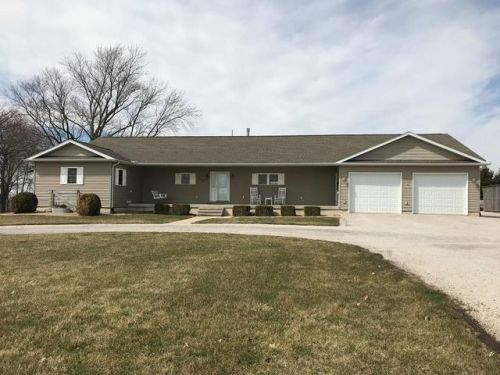 500 State Rd, Fairmount, IL 61841-9781