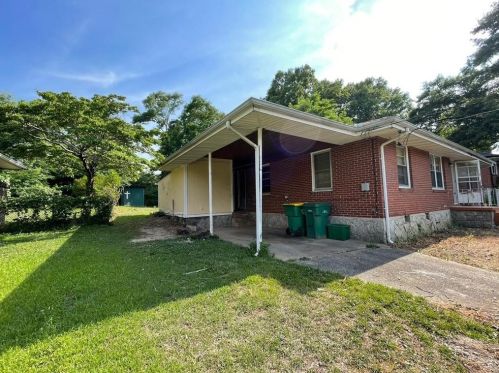 815 Springvalley Dr, Forest Park, GA 30297-1364