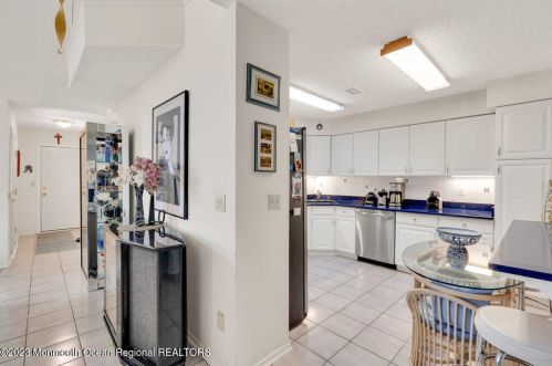 178 Old Orch Ln, Tinton Falls NJ 07712-2570 exterior