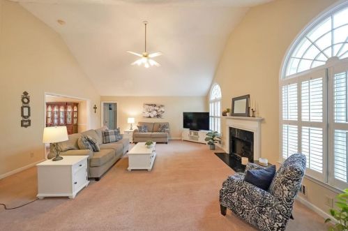 3080 Lakecrest Dr, Dacula, GA 30019-1094