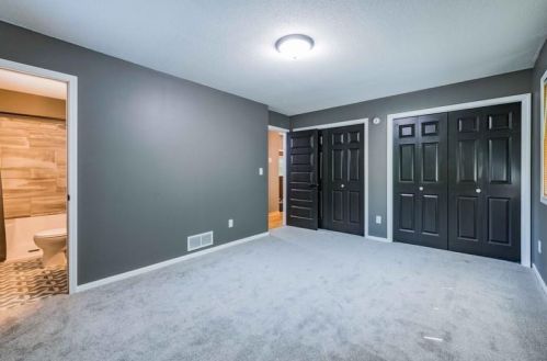 1053 Griffin Ave, Saint Paul MN  55115-1509 exterior