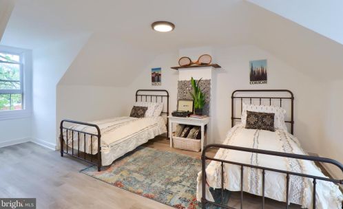 513 Laurel St, Lancaster PA  17603-5638 exterior