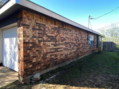 2616 Shasta Ct, Fort Worth, TX 76133-4431