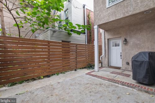 1216 23rd St, Philadelphia PA  19146-4116 exterior