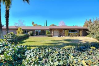 31027 Bedford Dr, Redlands, CA 92373-7412