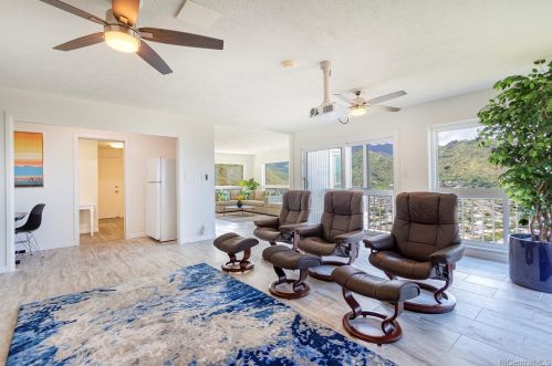 5307 Poola St, Honolulu HI  96821-1536 exterior