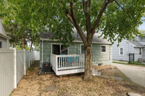 1129 Cleveland Ave, Saint Paul MN  55116-2506 exterior
