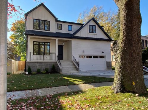 7034 Sioux Ave, Chicago, IL 60646-1214