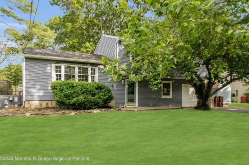 34 Gerald Pl, Berkeley Township, NJ 08721-1616
