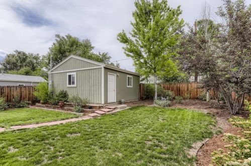 1155 Bates Pkwy, Englewood CO 80113-1777 exterior