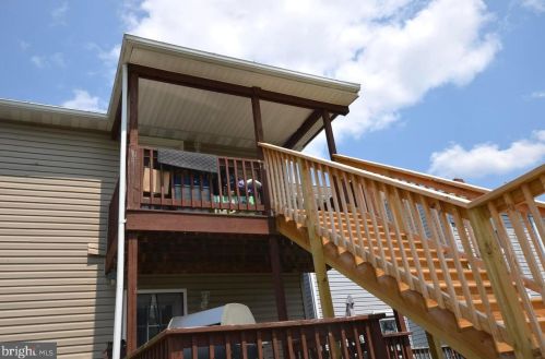 447 Baltimore St, Hanover PA 17331-3205 exterior