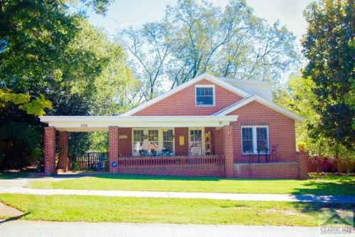 109 Georgia Ave, Commerce, GA 30529-2357