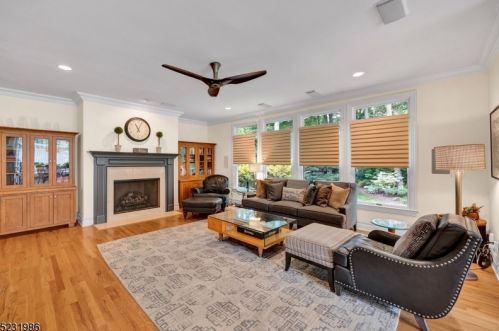 2 Sherwood Ct, Dover NJ  07869-2624 exterior