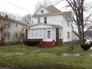 326 Liberty St, Conneaut OH  44030-2708 exterior