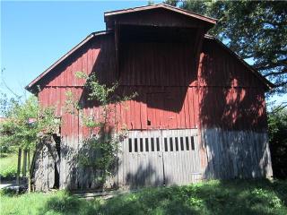 545 Powell Hollow Rd, Tullahoma, TN 37388-8836