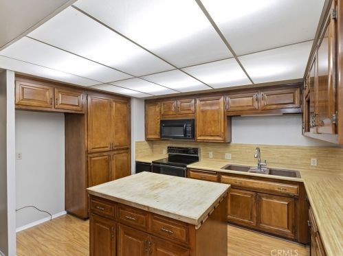 3506 Roslyn St, Riverside CA  92504-3535 exterior