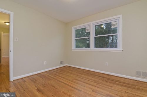 12817 Jingle Ln, Silver Spring MD 20906-3736 exterior