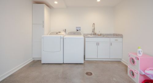 365 Conlin Ave, Sycamore IL  60178-3025 exterior