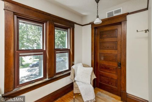 959 James Ave, Saint Paul MN  55102-3329 exterior