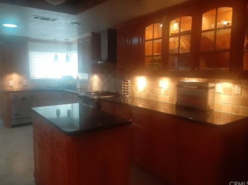 8415 Yarrow Ln, Riverside CA  92508-2926 exterior