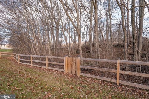 874 Pheasant Hill Rd, Summit Point WV  25446-3634 exterior