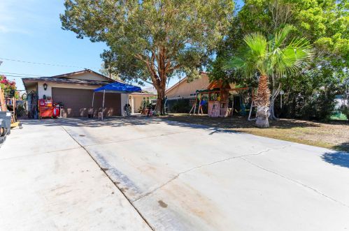 66180 2nd St, Desert Hot Springs, CA 92240-3622