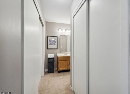 145 Nottingham Sq, Hackettstown NJ  07840-4236 exterior