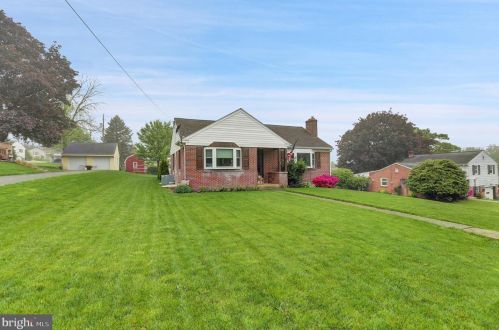 154 Eastland Dr, Lancaster, PA 17602-4108