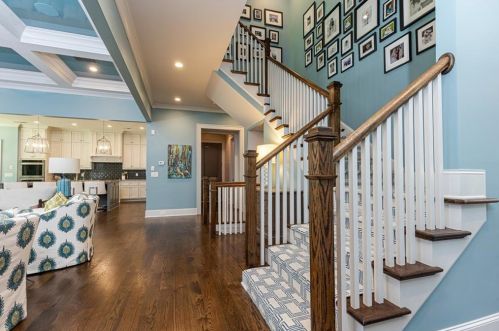 6470 Long Is Dr, Atlanta GA  30328-3043 exterior