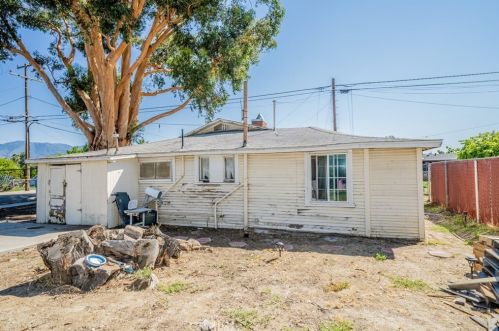 275 Dreka Ave, Redlands, CA 92374-2267