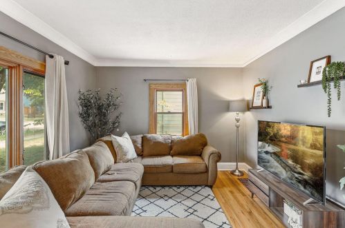 5712 42nd Ave, Minneapolis MN  55422-1632 exterior