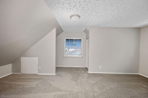 1590 Fawnvista Ln, Cincinnati OH 45246-2039 exterior